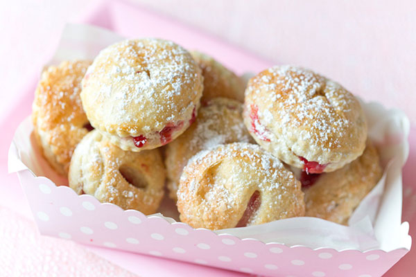 homes.com-mini-cherry-turnovers-1